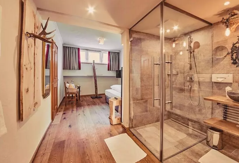 اتاق استاندارد یک نفره, Dorfhotel Glücksschmiede
