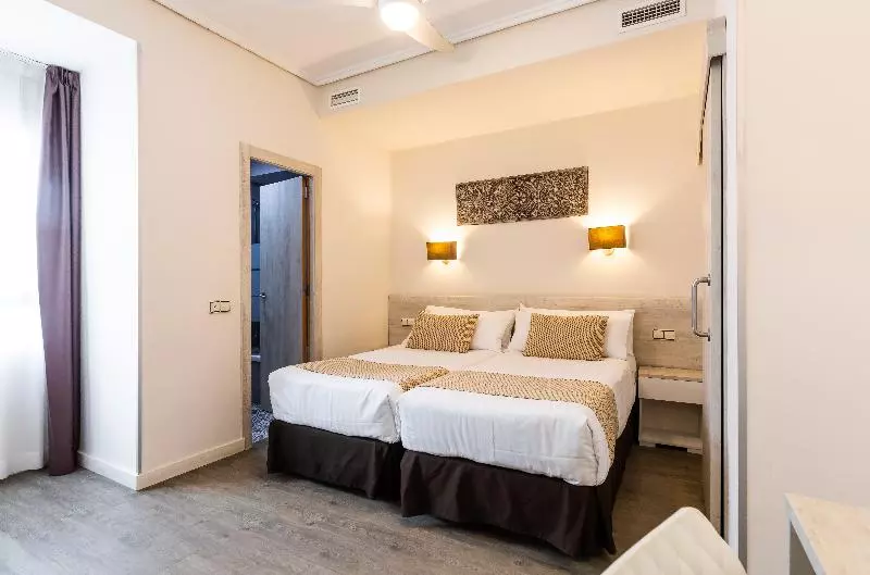 اتاق استاندارد, Kurhotel & Hotel Mozart