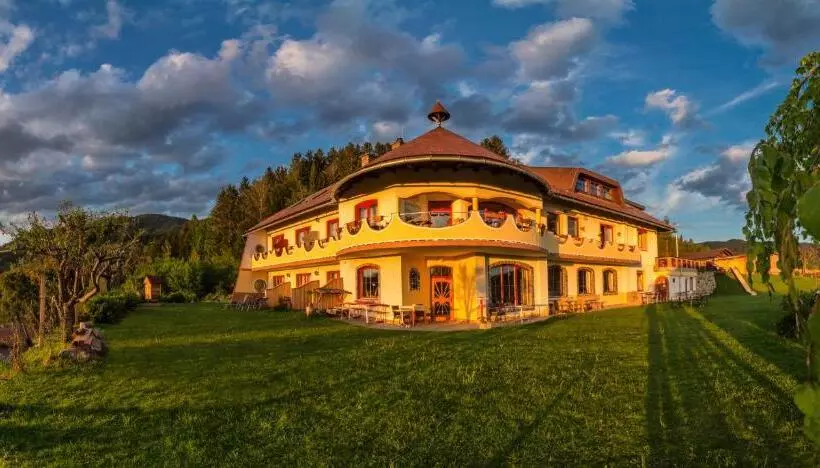 Superior-huone, Biolandhaus Arche