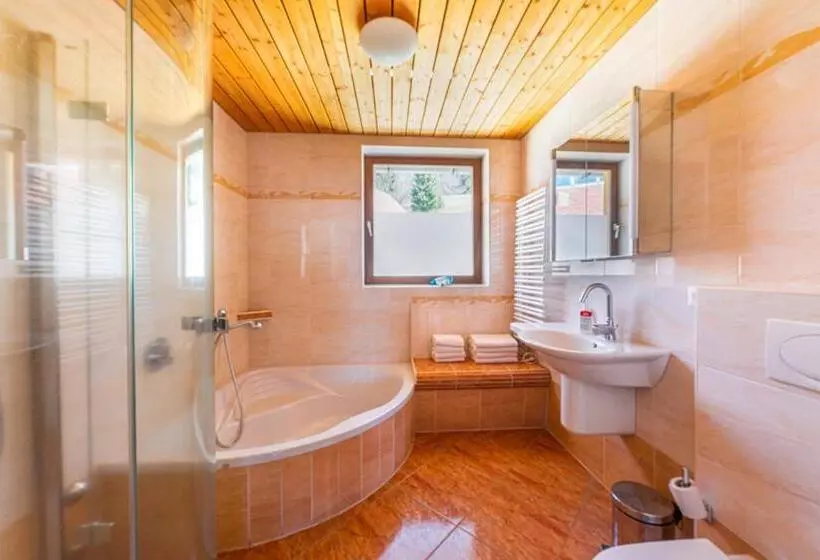 Huoneisto 1 Makuuhuone, Biolandhaus Arche