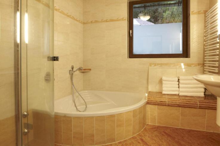 חדר משפחתי, Biolandhaus Arche