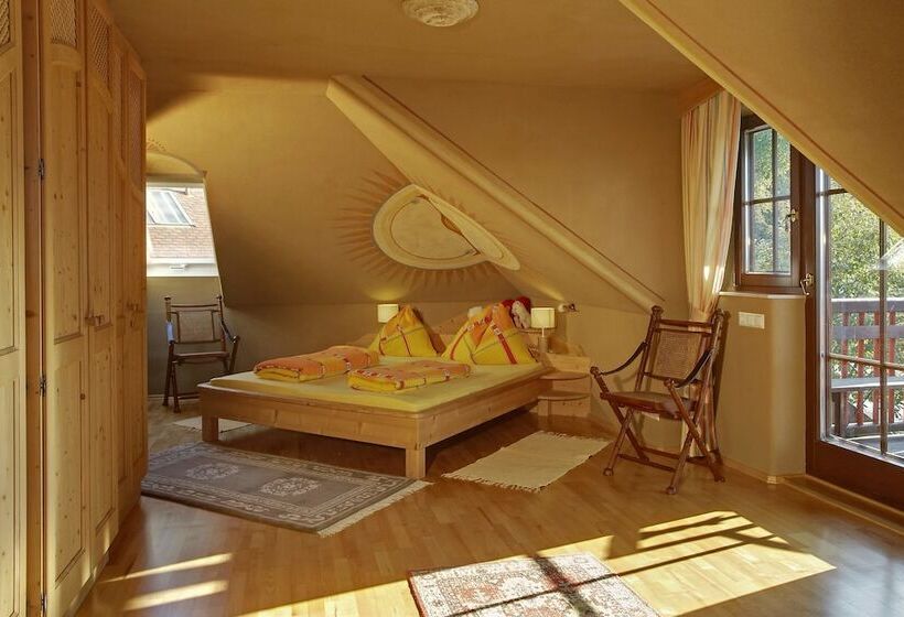 חדר משפחתי, Biolandhaus Arche