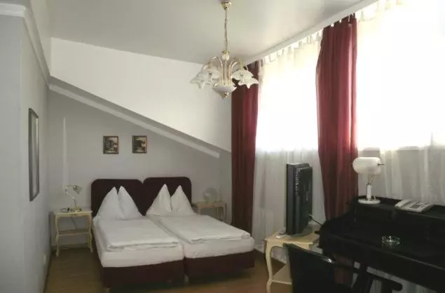 Standard-huone, Stadthotel Restaurant Auerhahn