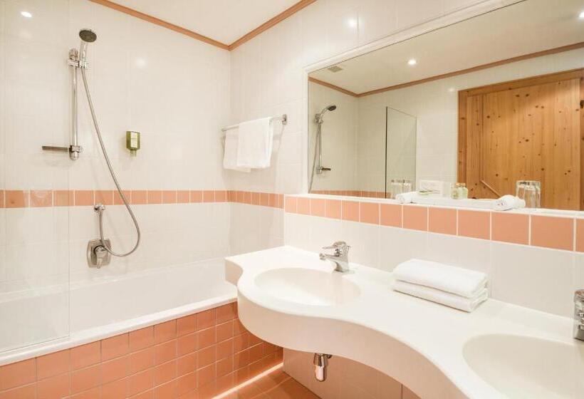 주니어 스위트, Superior Hotel Alpenhof