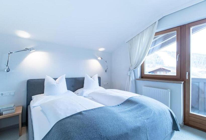 듀플렉스 스위트, Superior Hotel Alpenhof