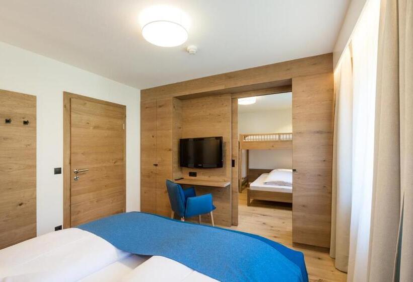 디럭스 스위트, Superior Hotel Alpenhof