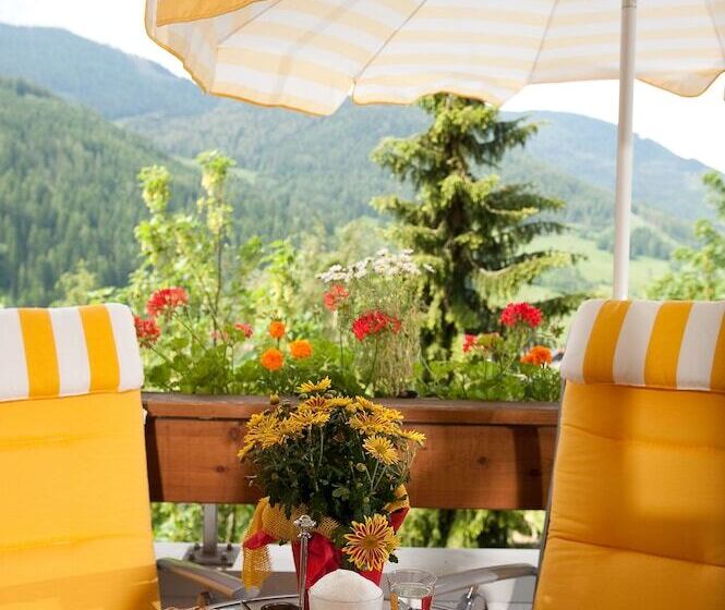 4인용 수피리어 룸, Wohlfühl & Genusshotel Felsenhof