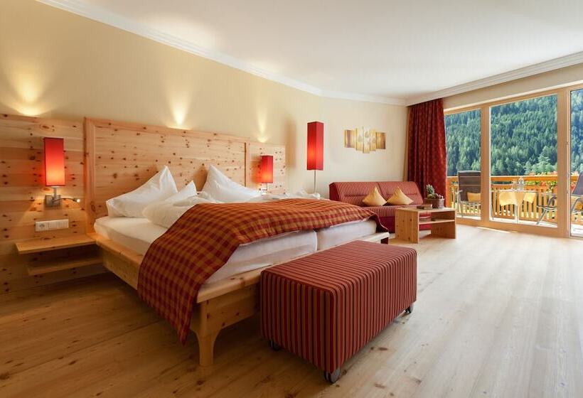 4인용 수피리어 룸, Wohlfühl & Genusshotel Felsenhof