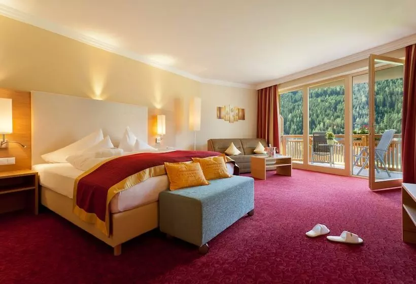 スーペリアの４人部屋, Wohlfühl & Genusshotel Felsenhof