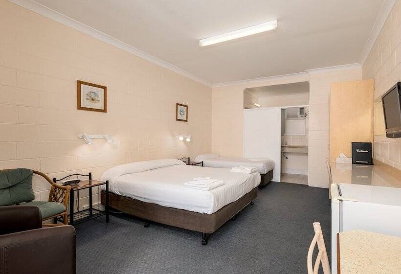 غرفة قياسية ثلاثية, Blue Seas Motel