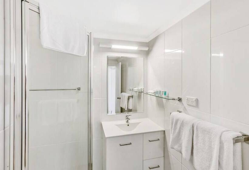 스탠다드 스튜디오, Cascade Gardens