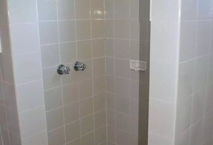Standard Kolmen Hengen Huone, Commercial Hotel Motel Lithgow