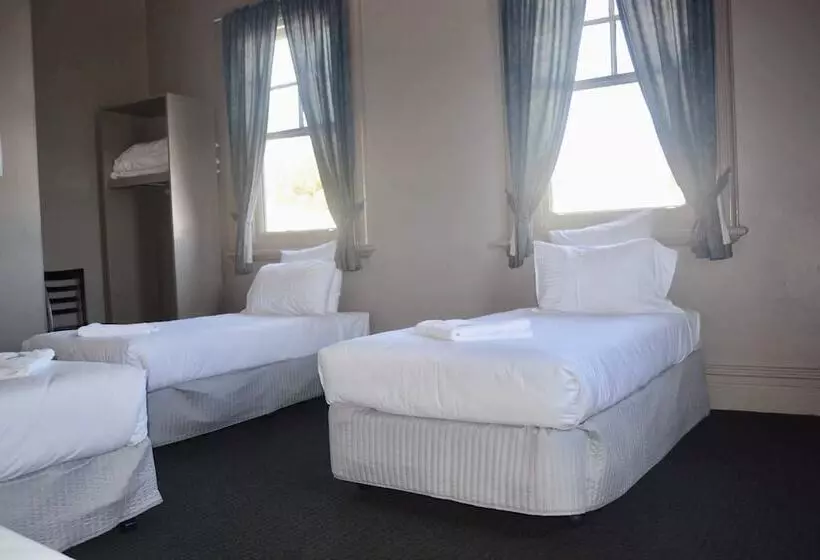 Standard Kolmen Hengen Huone, Commercial Hotel Motel Lithgow
