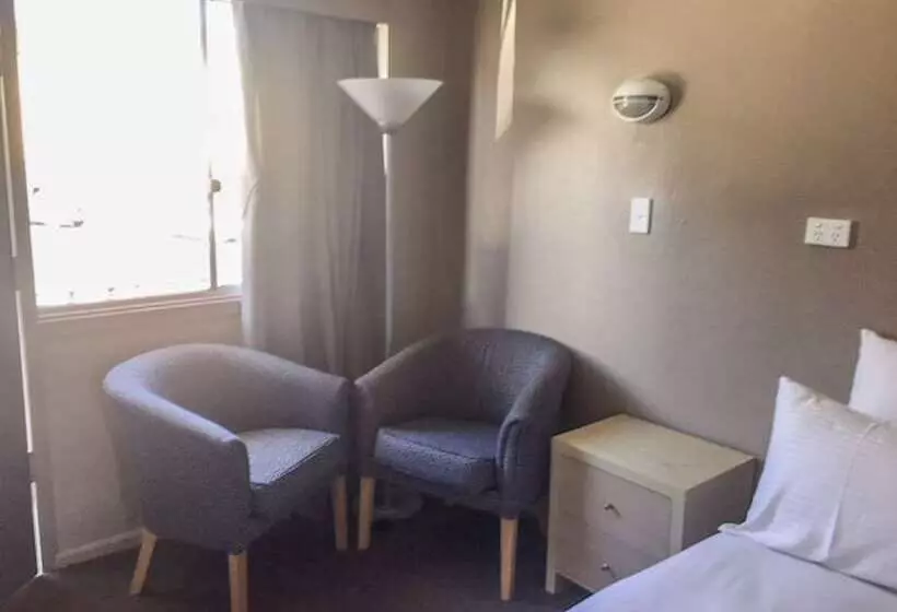 Standard Kolmen Hengen Huone, Commercial Hotel Motel Lithgow