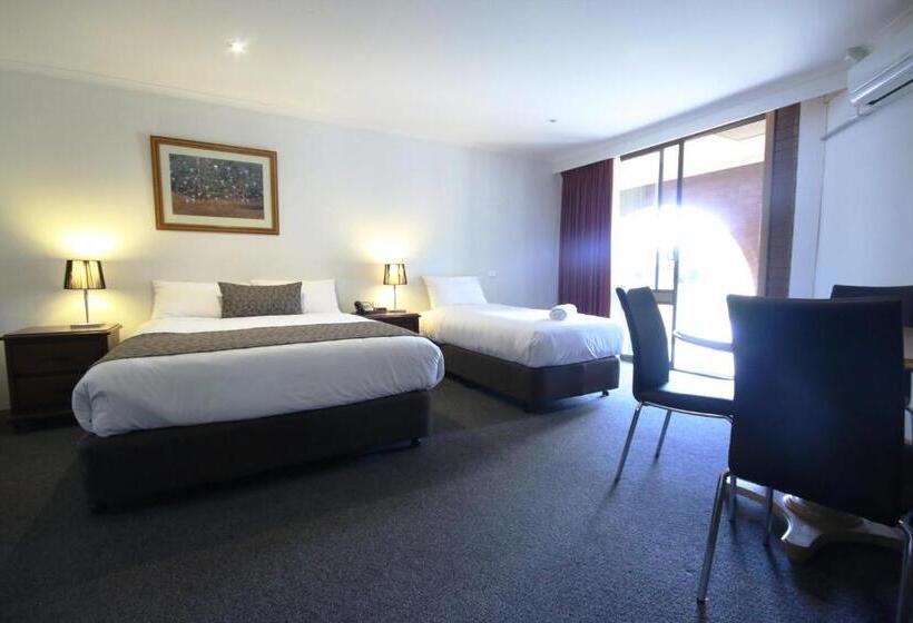 标准间, Bell Tower Inn