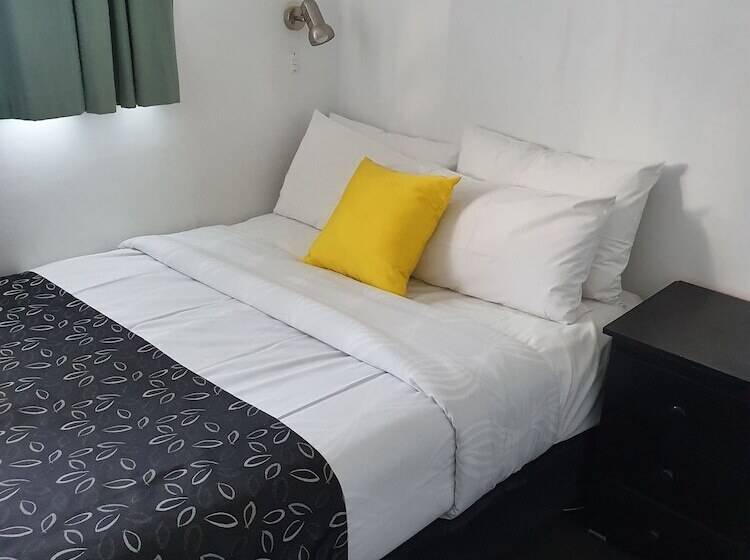 ファミリールーム, Budget On The Lake