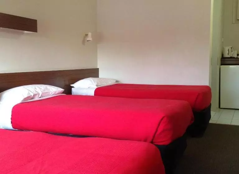 ファミリールーム, Casino Motor Inn