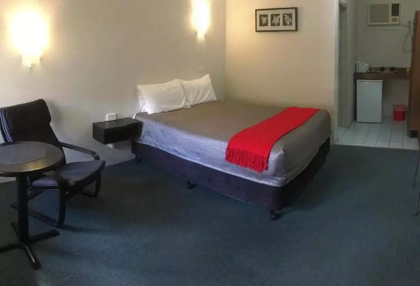 スーペリアールーム, Casino Motor Inn