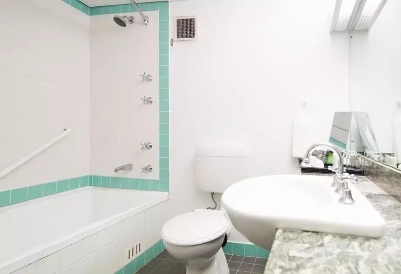 ２ダブルベッドのスタンダードルーム, Holiday Inn Parramatta, An Ihg