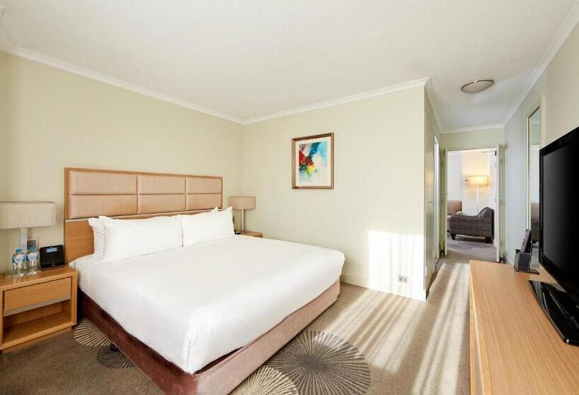 סוויטה עם ג'קוזי, Holiday Inn Parramatta, An Ihg