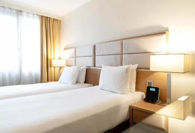 身障者適用スタンダードルーム, Holiday Inn Parramatta, An Ihg