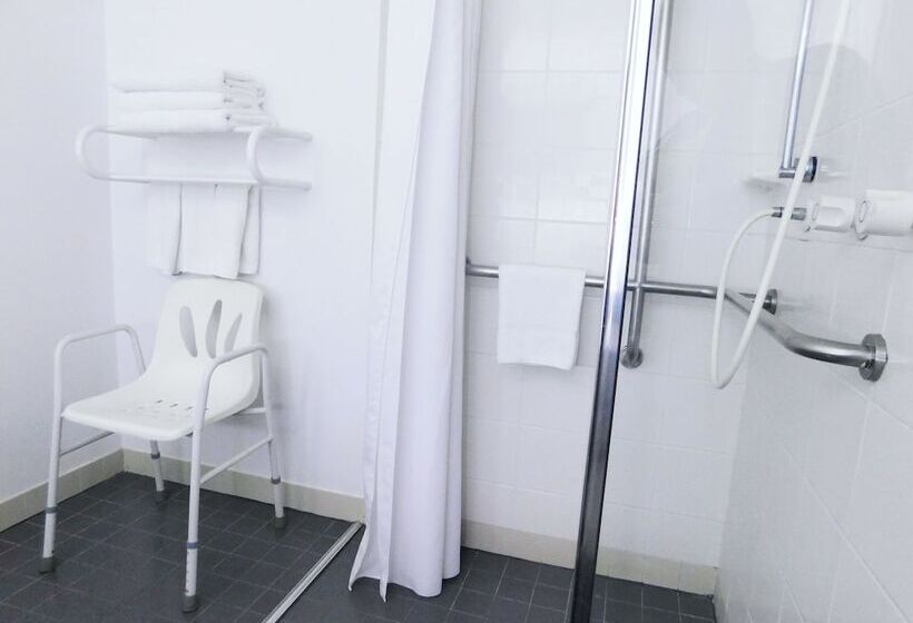 חדר סטנדרט מותאם לאדם עם מוגבלויות, Holiday Inn Parramatta, An Ihg