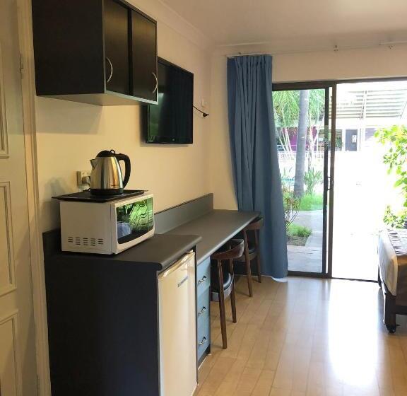 Номер Стандарт, Oxley Motor Inn