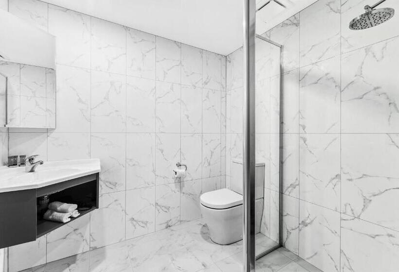 디럭스 룸 킹사이즈 침대, Palm Court Motor Inn