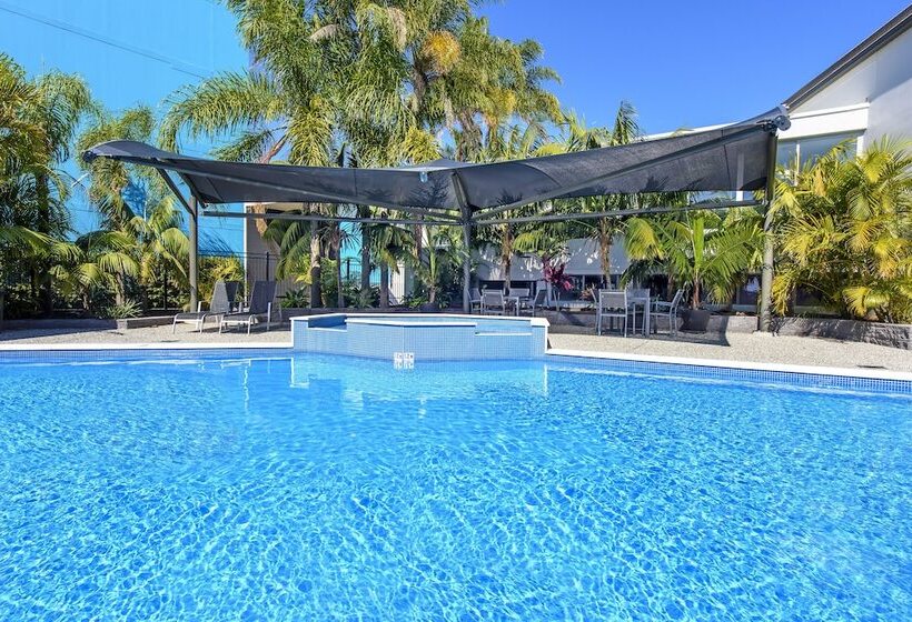 Семейный Номер, Palm Court Motor Inn