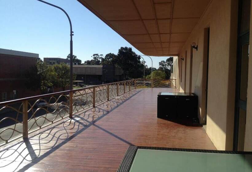 اتاق لوکس با بالکن, Royal Exchange