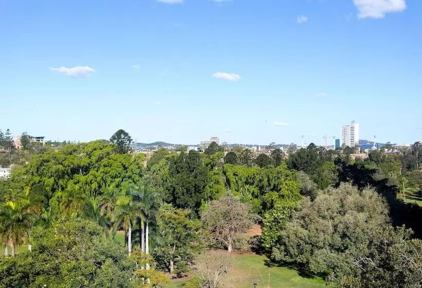 اتاق دلوکس با چشم‌انداز پارک, Royal On The Park