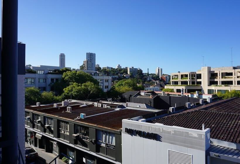 行政房间, Savoy Double Bay