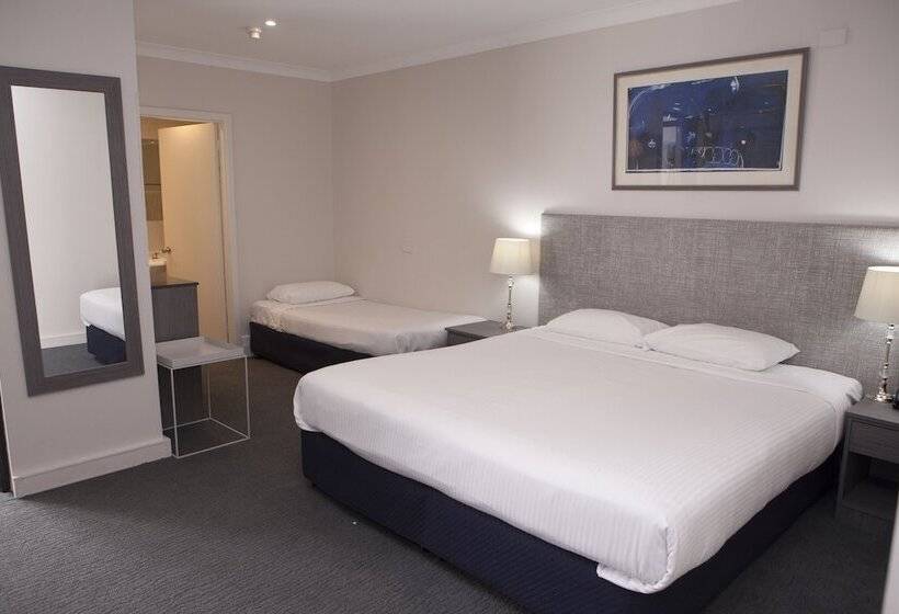Семейный Номер, Savoy Double Bay