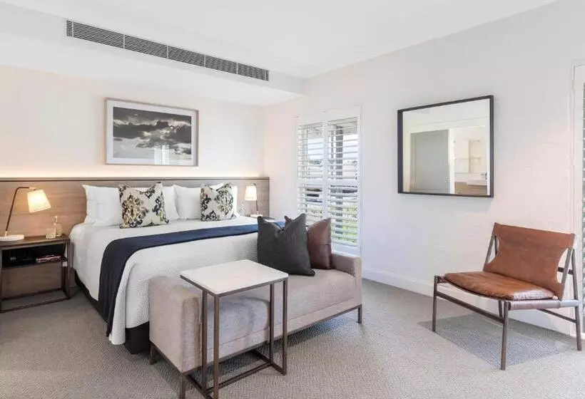 Deluxe Suite King Bed, Spicers Guesthouse