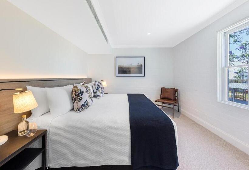 جناح, Spicers Guesthouse