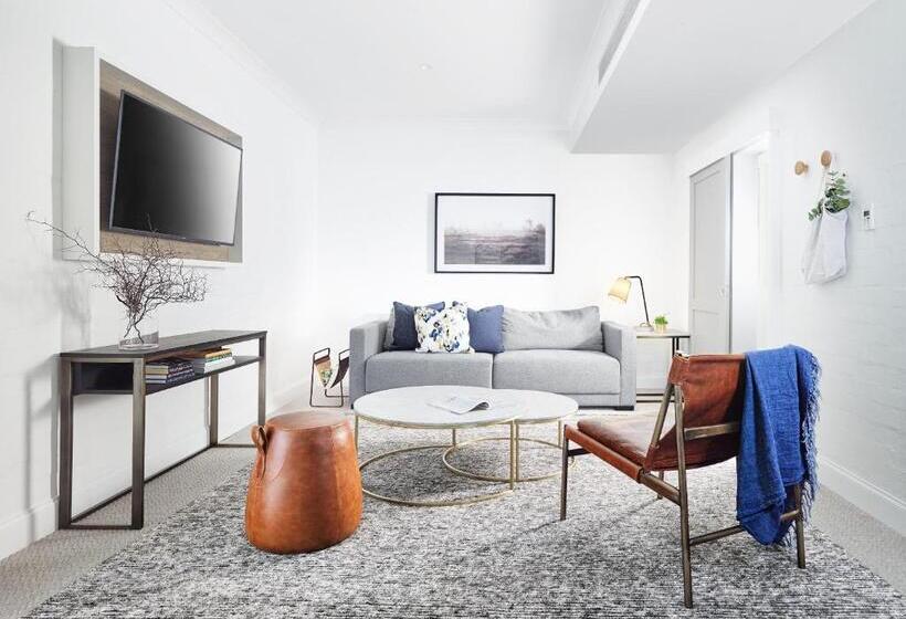 جناح, Spicers Guesthouse