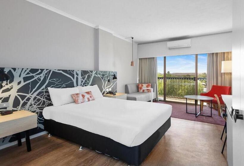 اتاق لوکس با تخت بزرگ, The Plaza Hotel Kalgoorlie