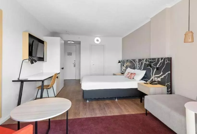 اتاق لوکس با تخت بزرگ, The Plaza Hotel Kalgoorlie
