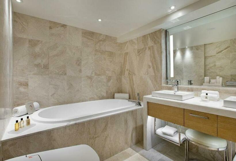 キングサイズベッドのスイートルーム, The Star Grand At The Star Gold Coast