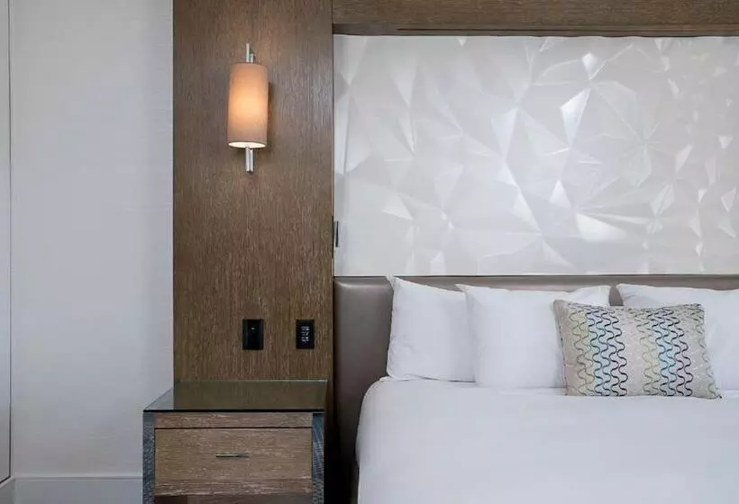 バルコニー付きデラックスルーム, The Star Grand At The Star Gold Coast