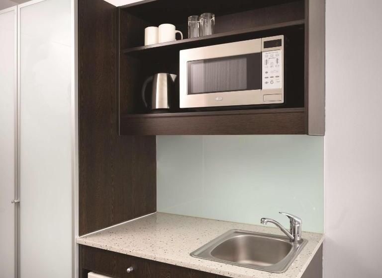 غرفة قياسية ثلاثية, Travelodge Hotel Hobart