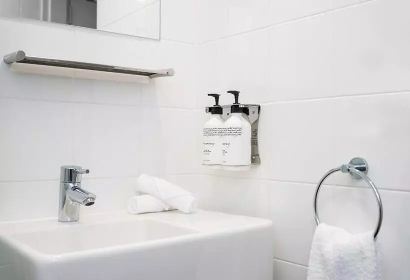 اتاق استاندارد با تخت بزرگ, Travelodge Hotel Hobart