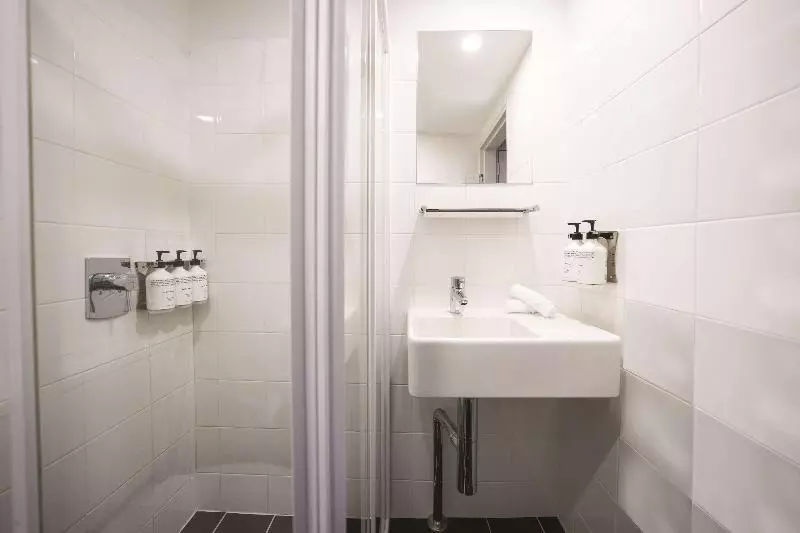اتاق استاندارد, Travelodge Hotel Hobart
