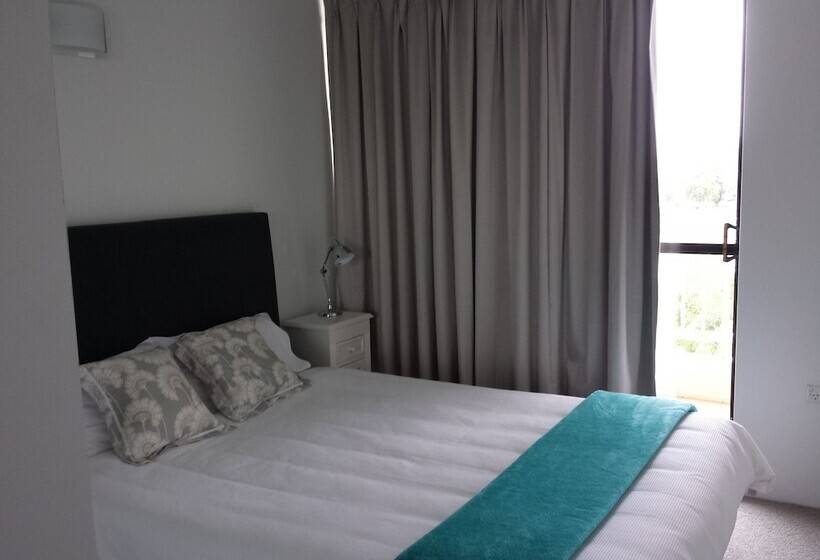 带2个卧室的高级公寓, Kirribilli Riverfront Apartments