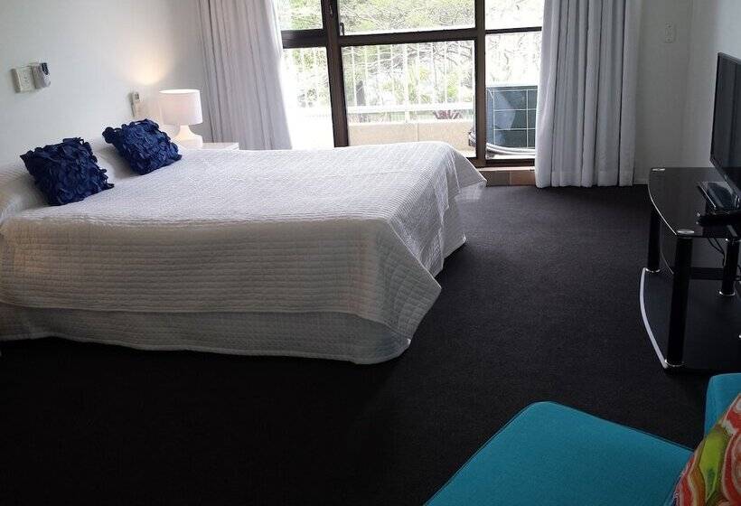 带2个卧室的高级公寓, Kirribilli Riverfront Apartments