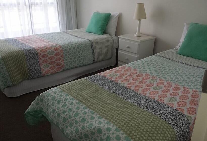 带3个卧室的高级公寓, Kirribilli Riverfront Apartments