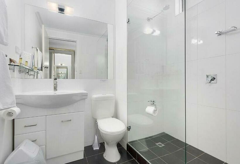 海の見えるエクゼクティブスイート, Beachfront Voyager Motor Inn