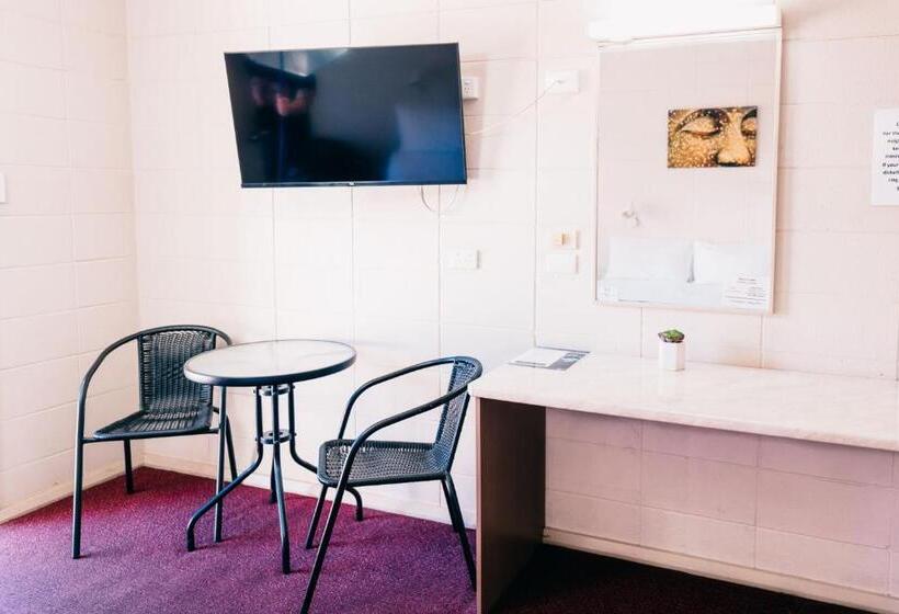 غرفة قياسية, Motel Poinsettia