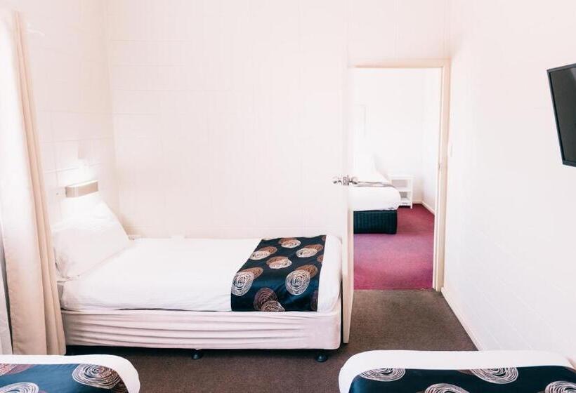 شقة غرفتين, Motel Poinsettia