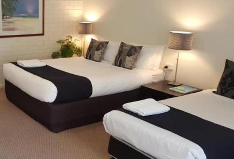 غرفة عائلية, Prom Country Lodge